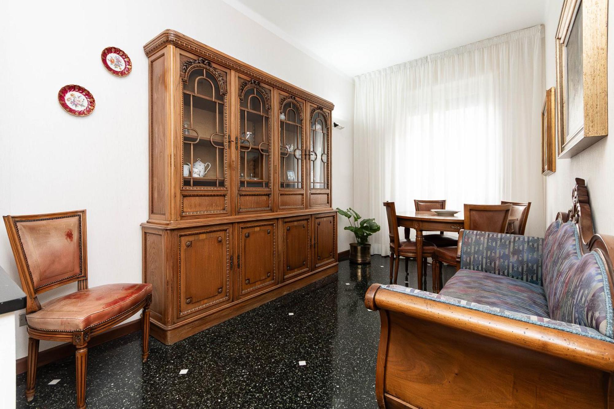 3 Min - 15 Min Centro Citta Genoa